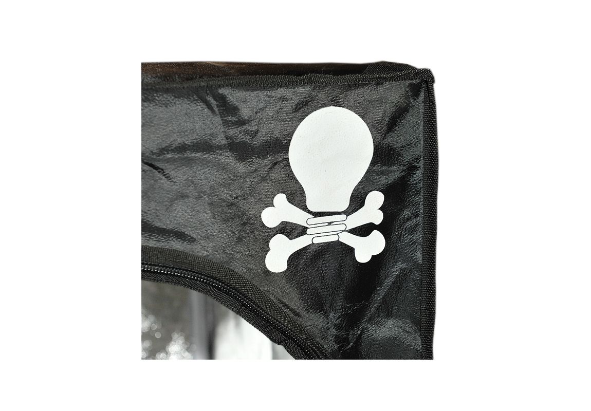 Pirate Box 100 x 100 x 200 cm