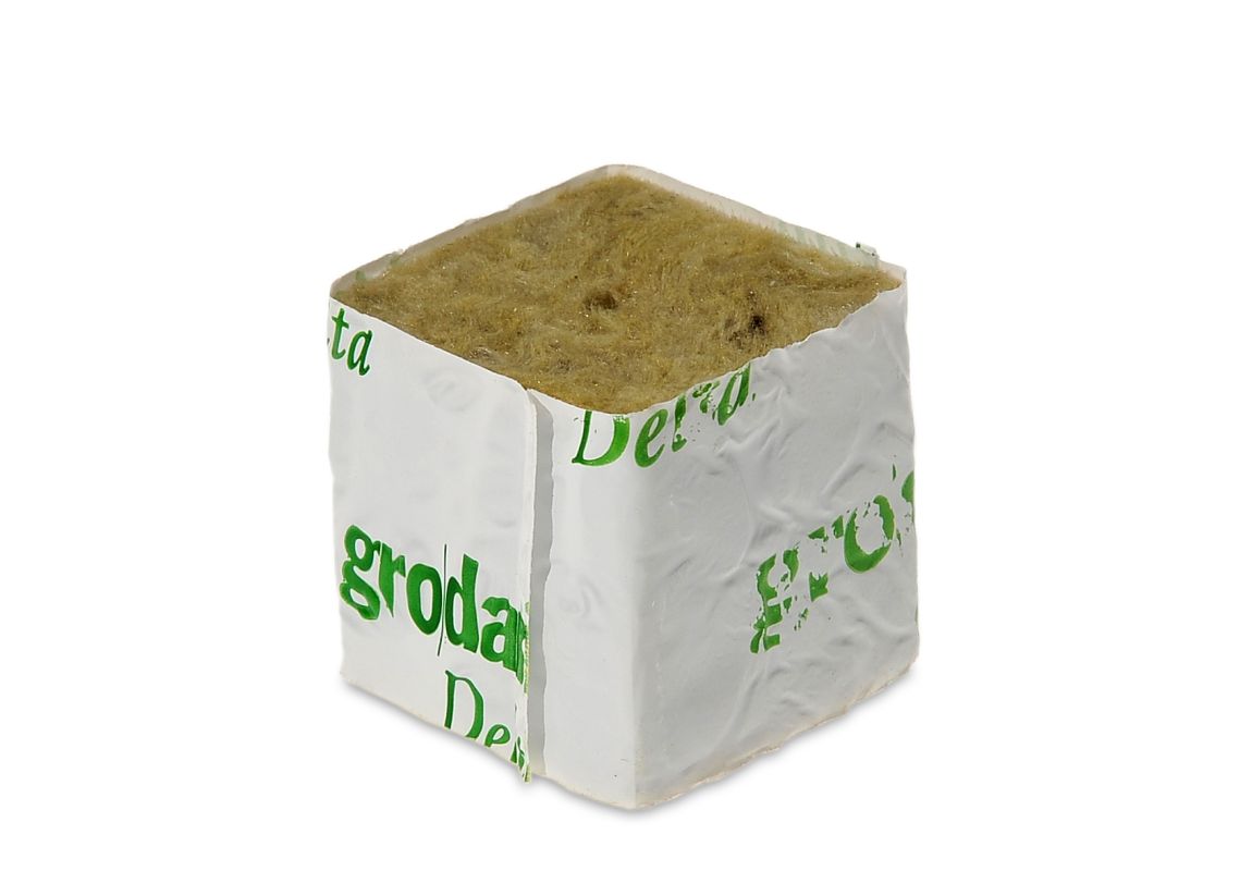 Rockwool - 4 x 4 x 4 cm